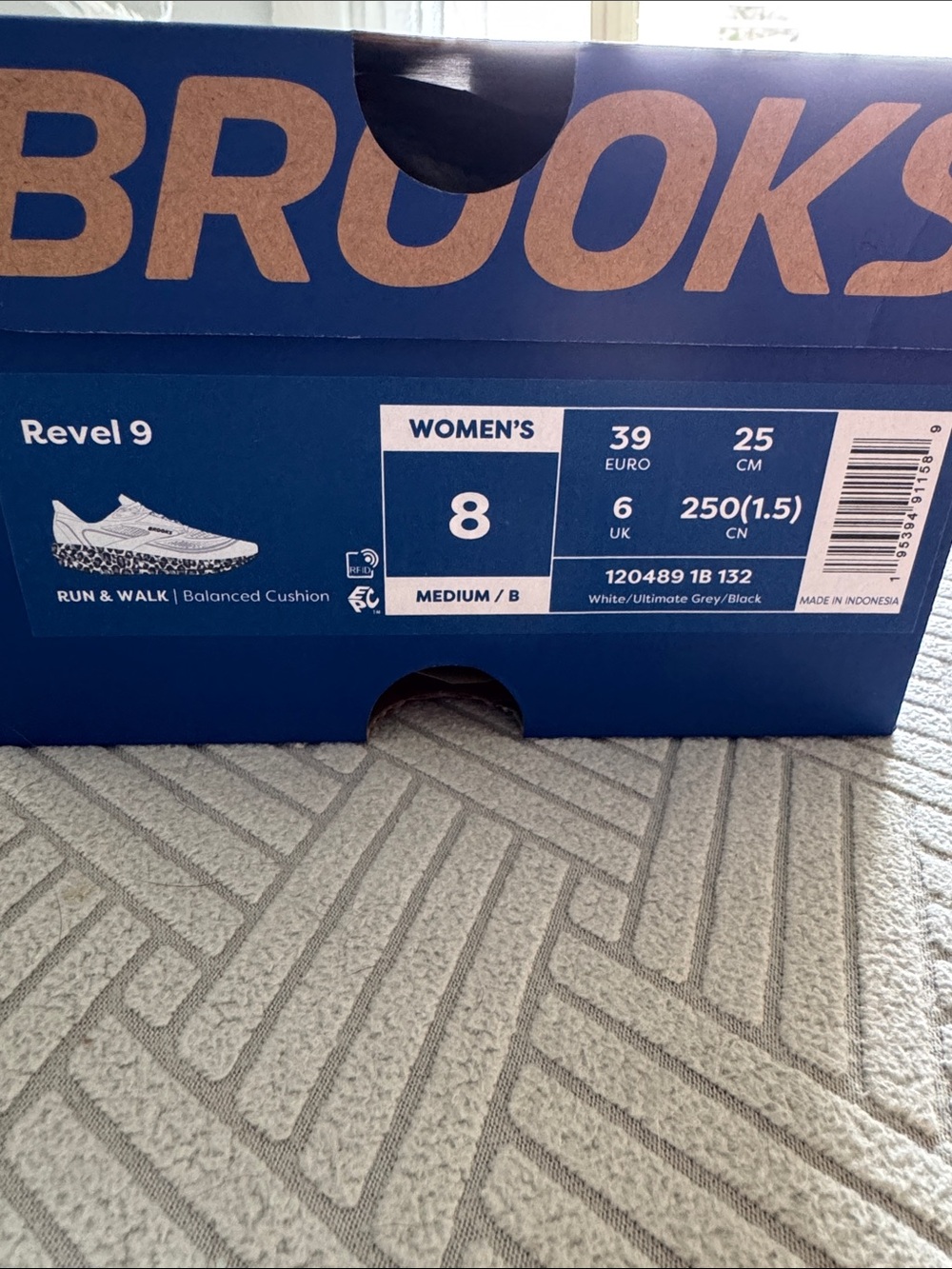 Brooks Women's Revel 9 Running Shoes 👟 white with black Leopard-Print. Size 8 - Picture 5 of 5
